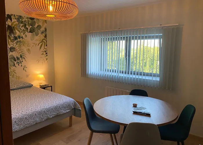 Chez Isabelle Failly